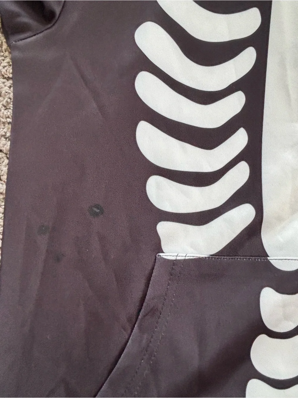 BesserBay Boys Skeleton Hoodie & Jogger Set + Glow Bag L 10 NWOT